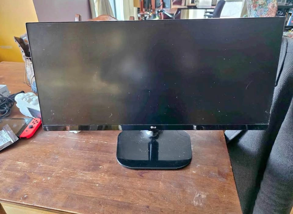 LG 25UM58-P Ultrawide Monitor 25 inch