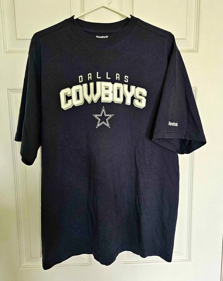 Reebok NFL Dallas Cowboys Graphic T-Shirt - Men's Size L
