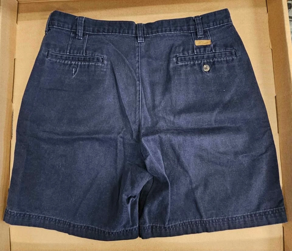 Vintage Woolrich Men's Navy Blue Pleated Chino Shorts - Size W34 - photo 2