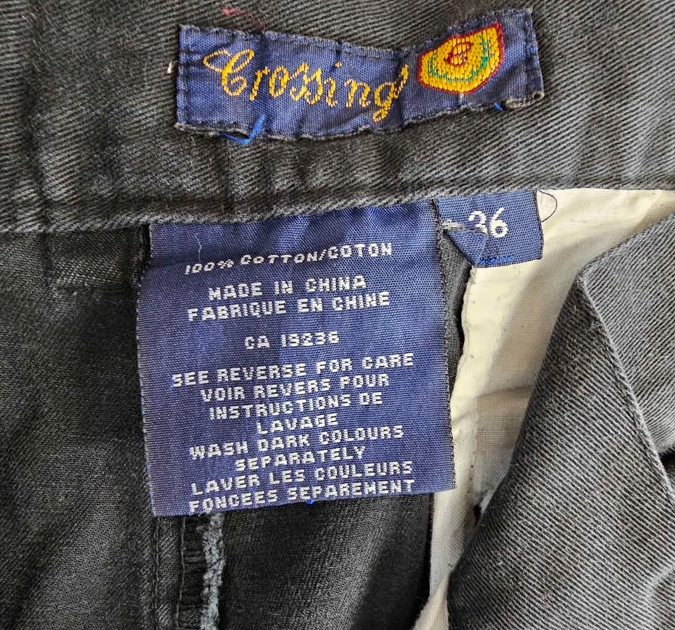 2 Crossings Men's Pleated Chino Shorts - Size W36 - photo 3