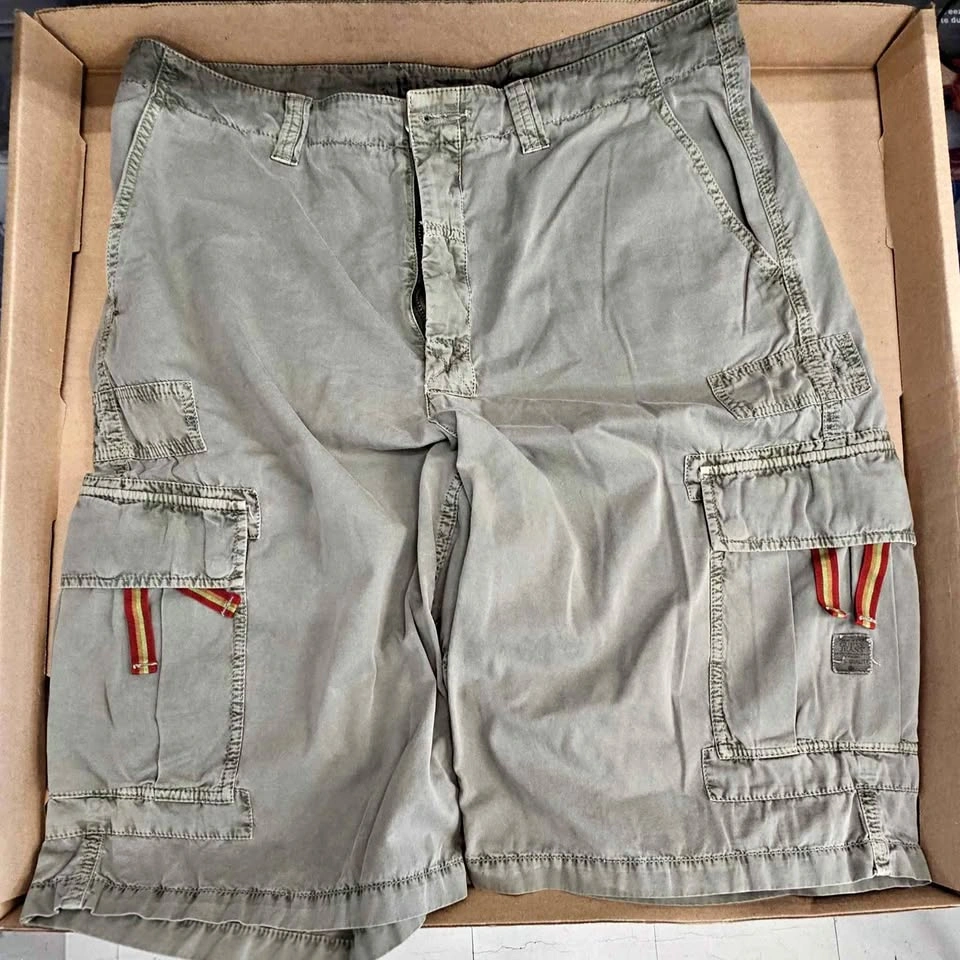 Guess Men's Olive Green Cargo Shorts - Size W33