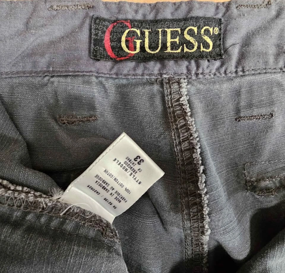 GUESS Men's Dark Grey Cargo Shorts - Size W33 - photo 3