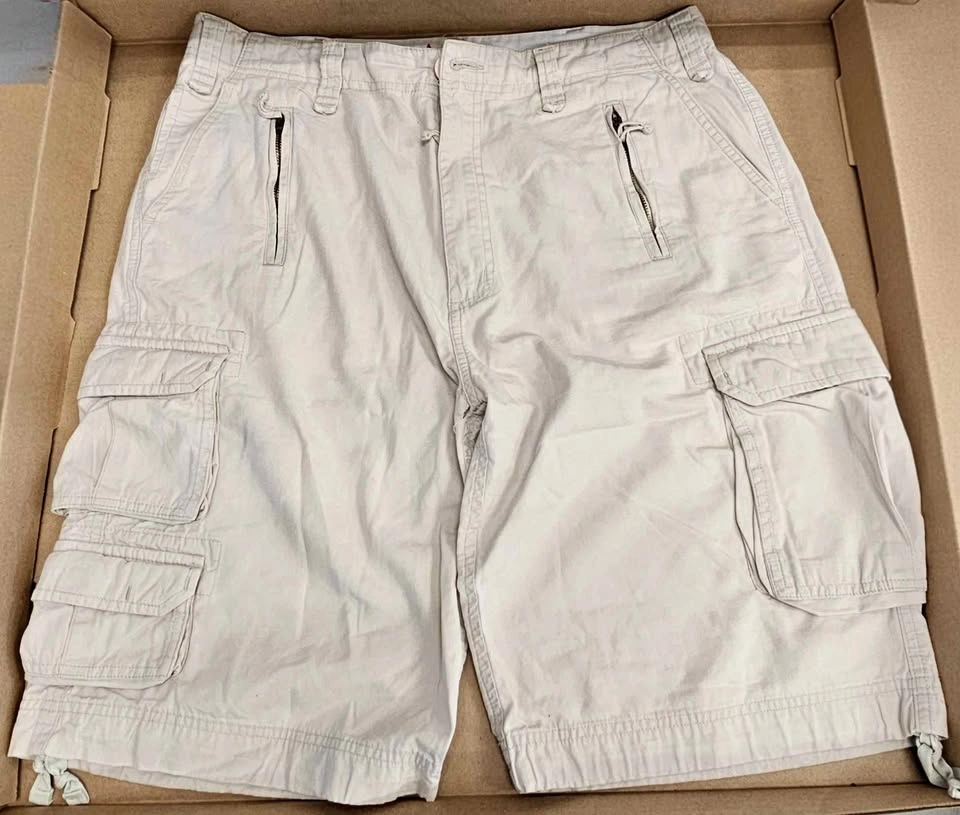 Guess Jeans Premium Men's Beige Cargo Shorts - Size W33
