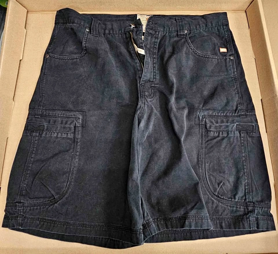 Point Zero Men's Faded Black Cargo Shorts - Size W34