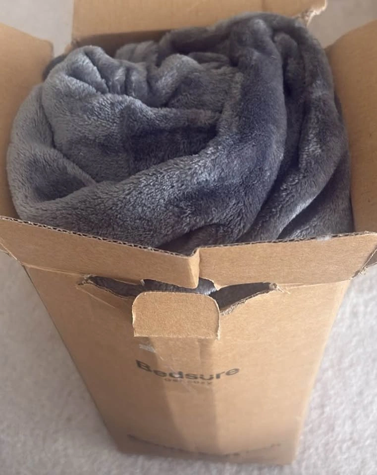 Bedsure Queen Size Fleece Blanket - photo 2