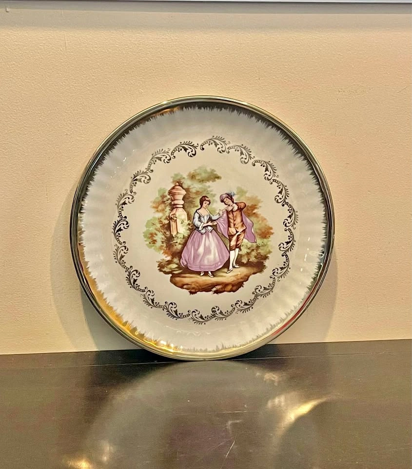 Bavaria porzellan courting coupe plate wall decor