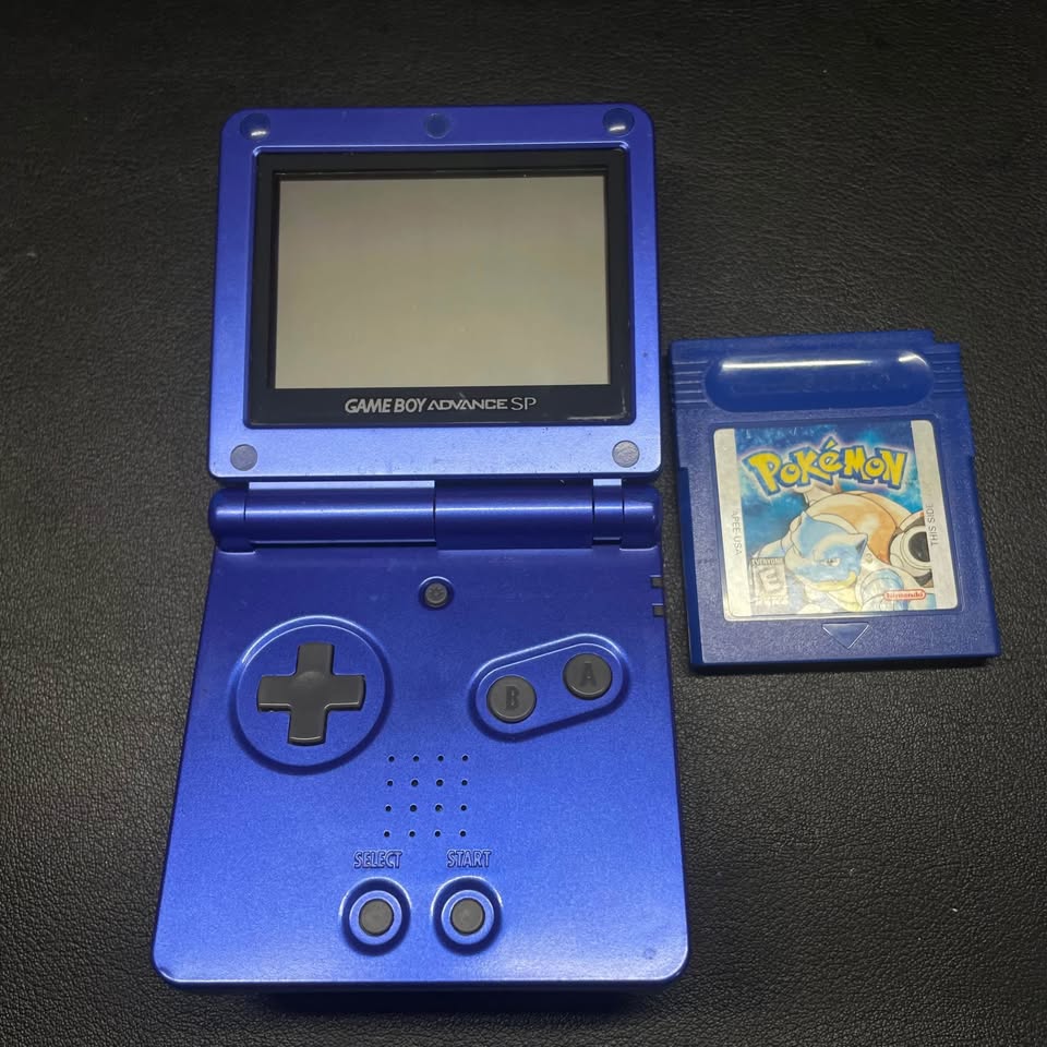 Nintendo Game Boy Advance SP + Pokémon Blue - photo 2