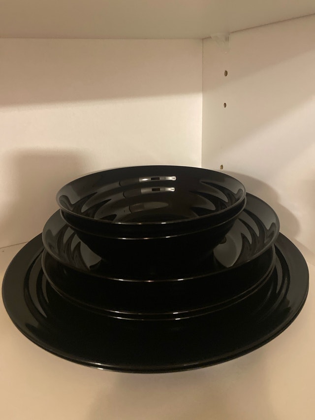 Arcopal Black Dinnerware Set