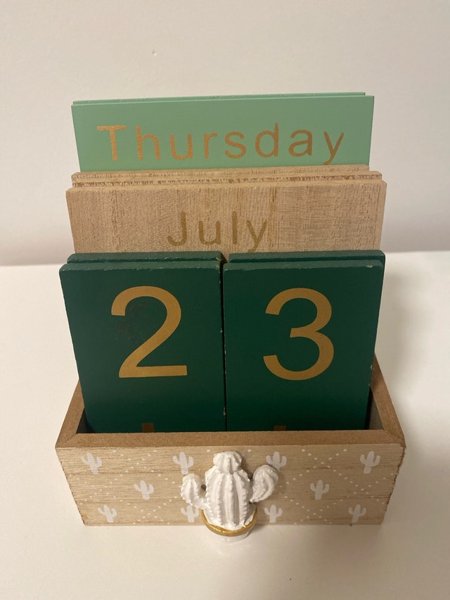 Cactus Wooden Perpetual Calendar