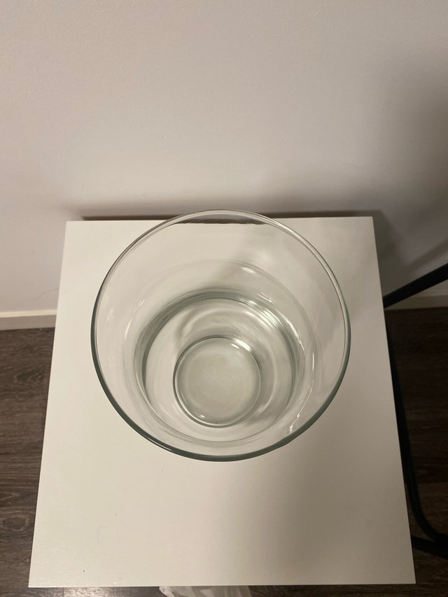 Clear Glass Vase - photo 2
