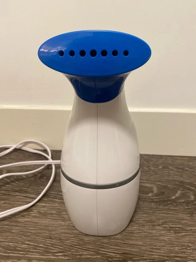 Conair Handheld Fabric Steamer - photo 3