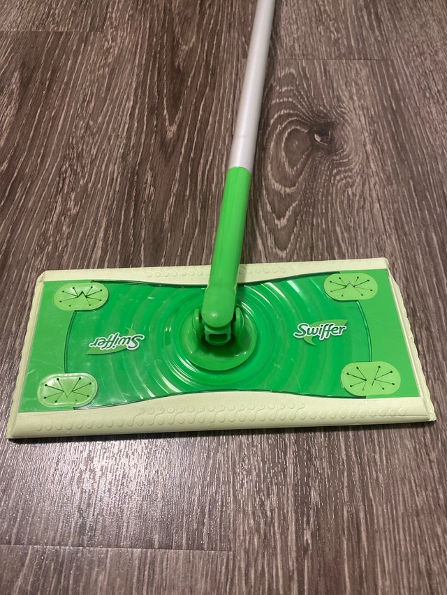 Swiffer Sweeper Starter Kit - photo 4