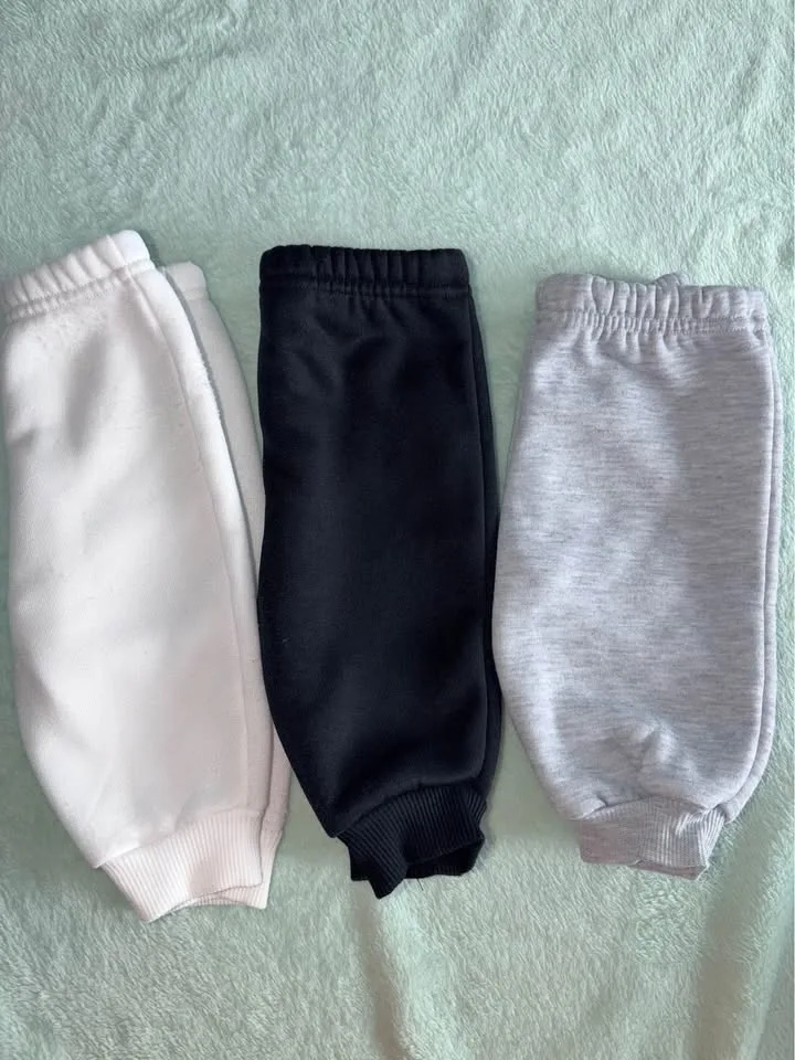 Shein Baby Joggers 3 pack size 1-3m baby clothes - photo 2