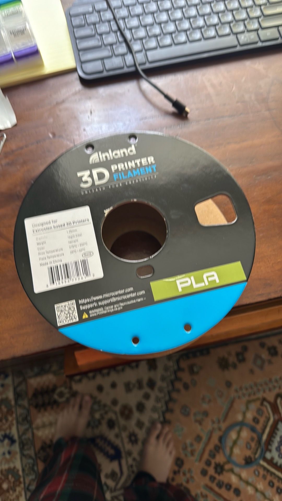 Filament spool holder