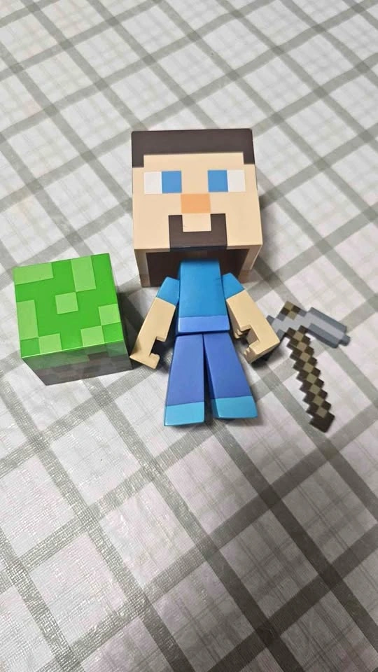 Minecraft Steve toy