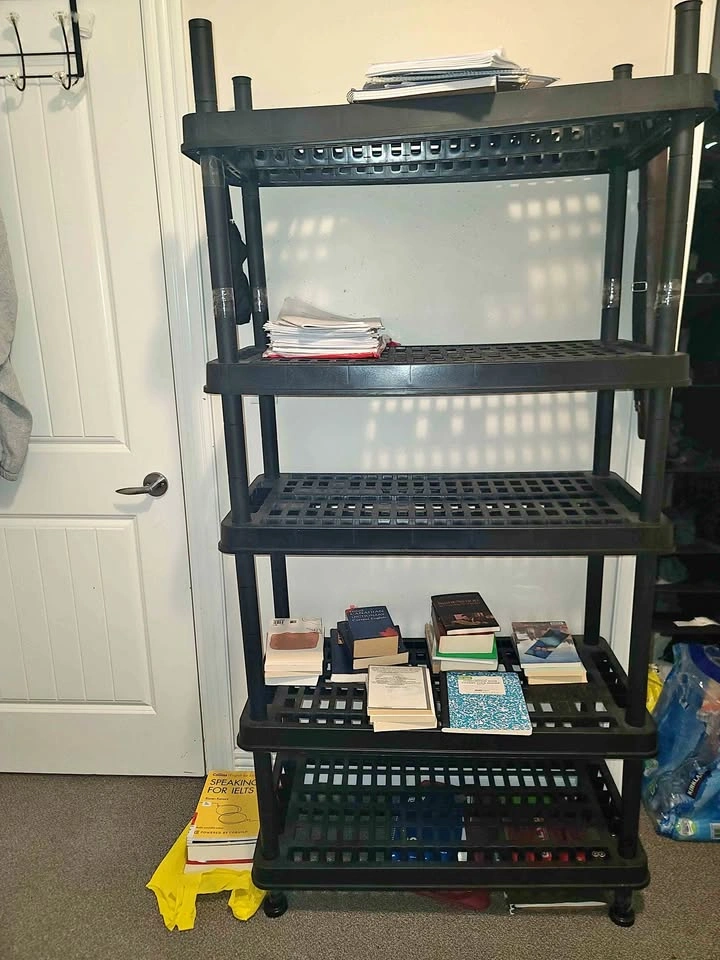 5-Tier Plastic Storage Shelving Unit