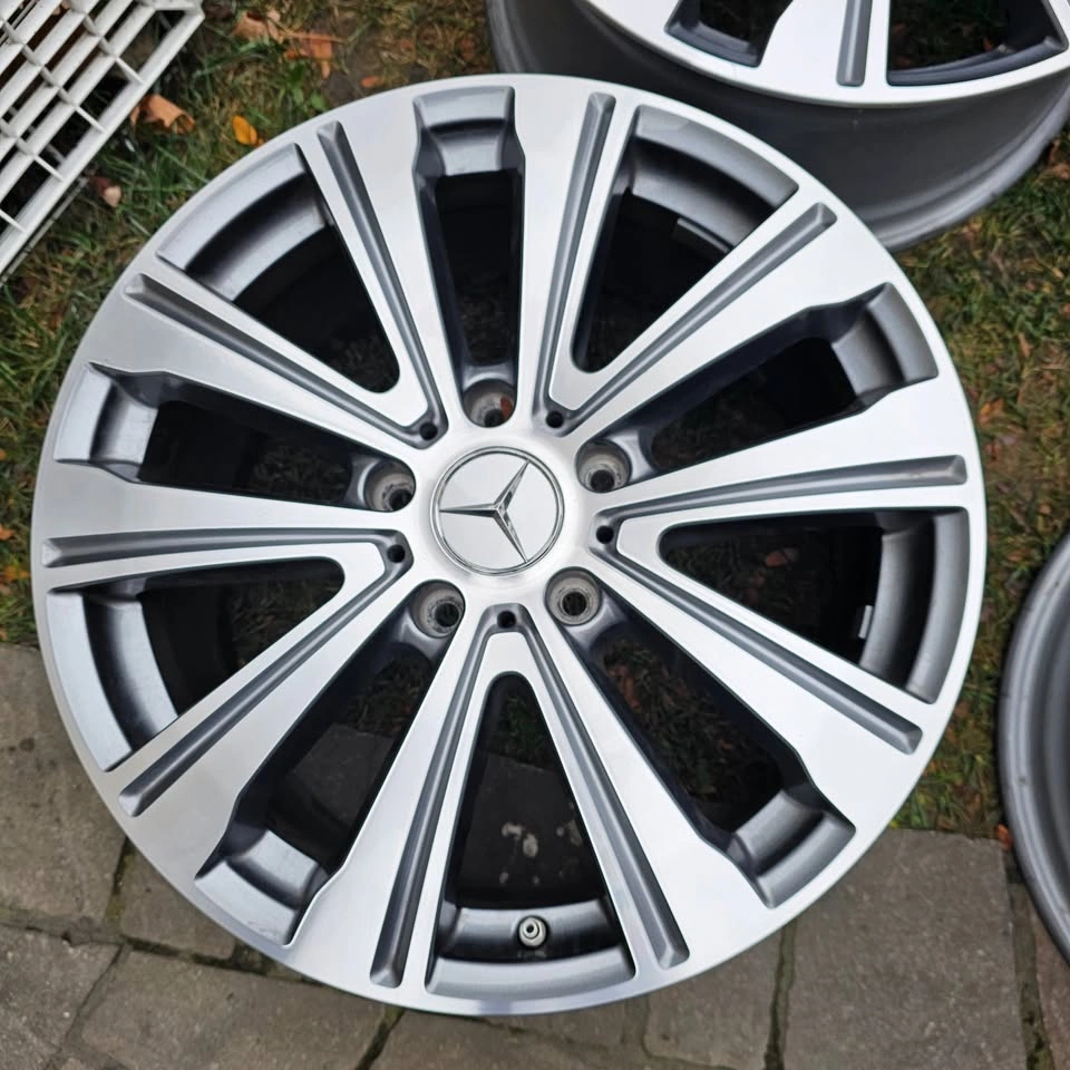 19 inch Mercedes Benz OEM rims 5x130 like new - photo 5
