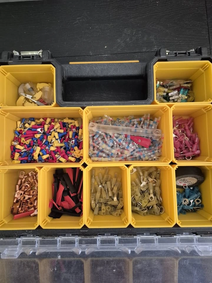 DeWalt Deep Pro Organizer + Electrical Connector Lot - photo 2