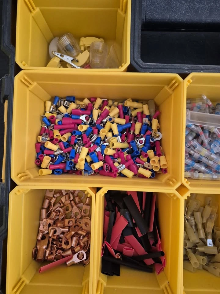 DeWalt Deep Pro Organizer + Electrical Connector Lot - photo 3