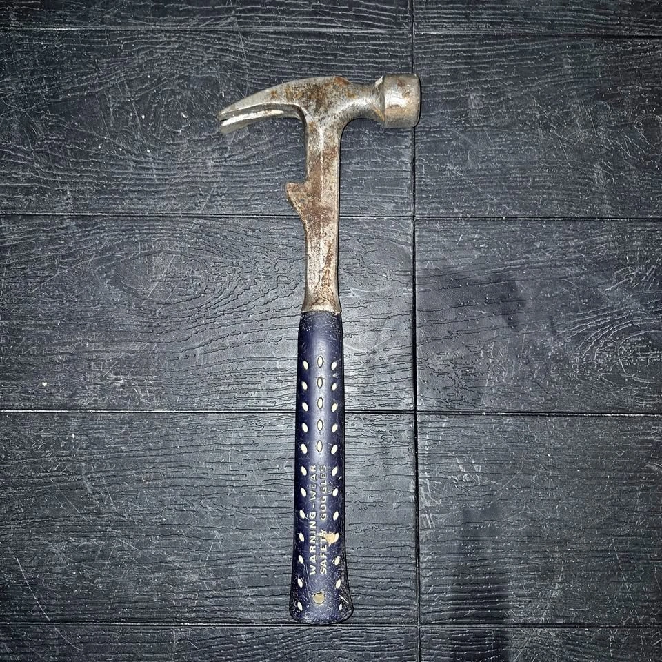 Estwing Steel Claw Hammer - One-Piece Forged, Shock Grip