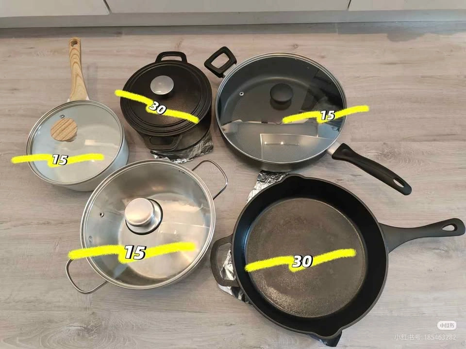 Cast iron Dutch oven - photo 4