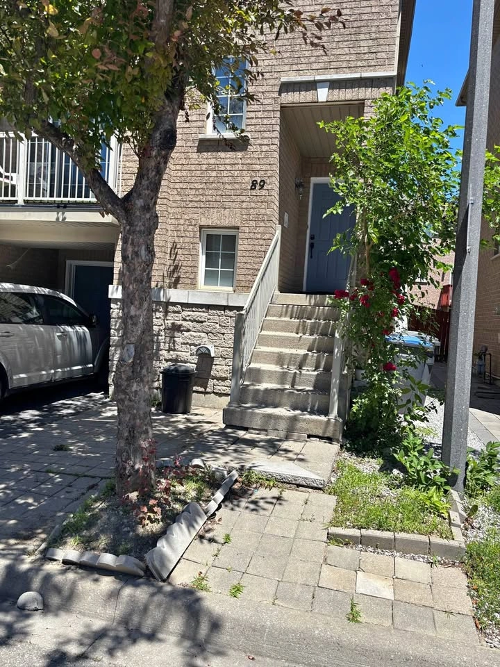 1 Bed 1 Bath - Townhouse