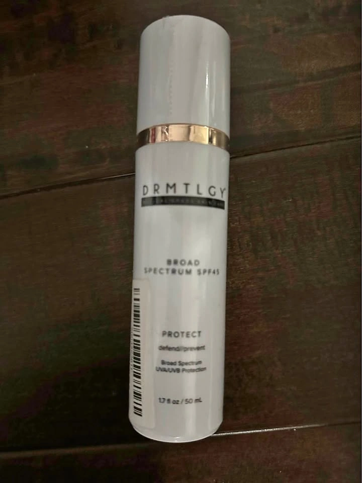 DRMTLGY SmrtSun SPF 45 Lightweight Face Sunscreen