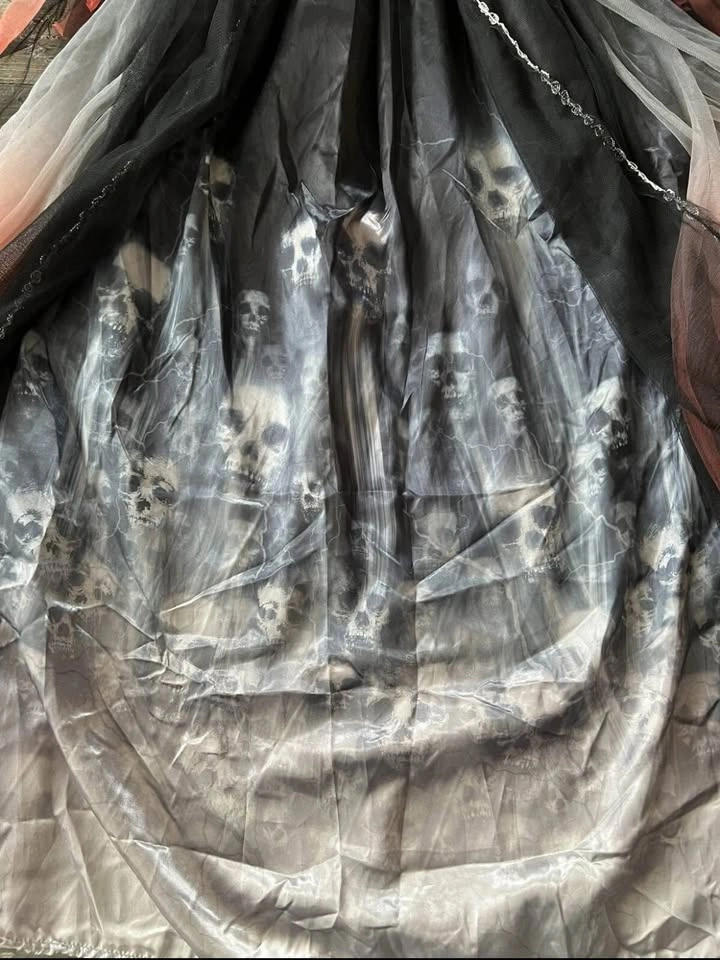 Goth Witch Dress Up Gown Vampire Orange Black Rose Skulls - photo 4