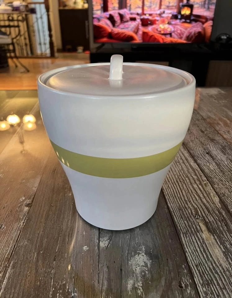 STARBUCKS Ceramic Coffee Canister/Cookie Jar, Lime Green Stripe - photo 5