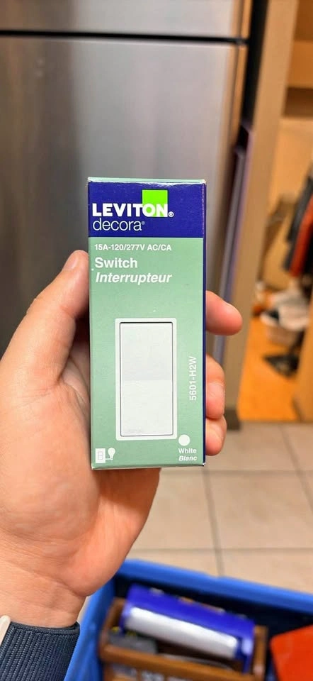 Leviton Decora Switch