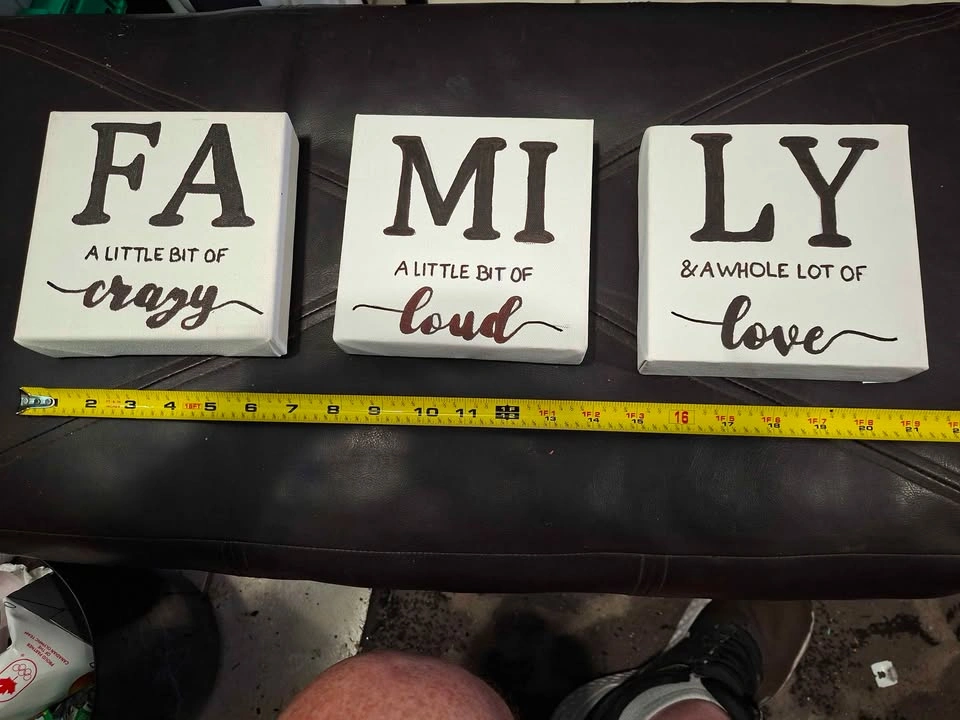 FAMILY Wall hangings - photo 5