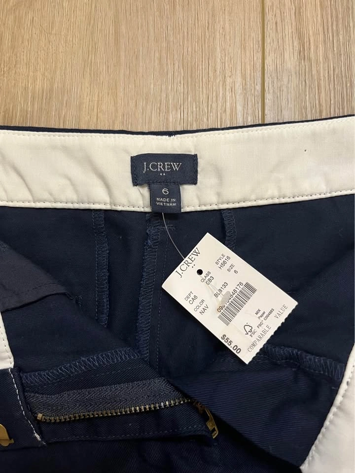 J. CREW Navy Chino Cotton Women’s Shorts - photo 4