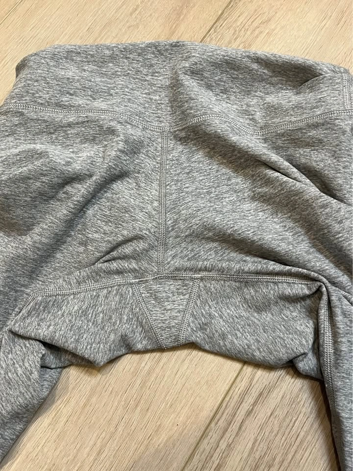 TNA Heather Grey Leggings from ARITZIA - Size S - photo 4