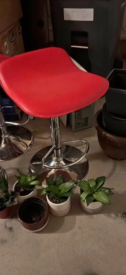 Set of 2 Red Swivel Bar Stools