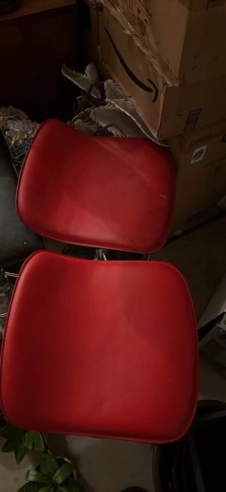 Set of 2 Red Swivel Bar Stools - photo 2