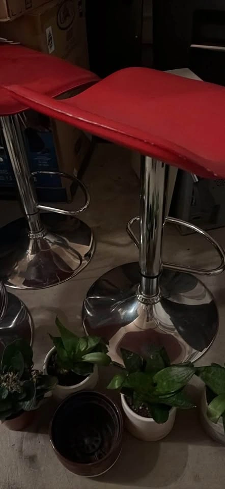 Set of 2 Red Swivel Bar Stools - photo 3