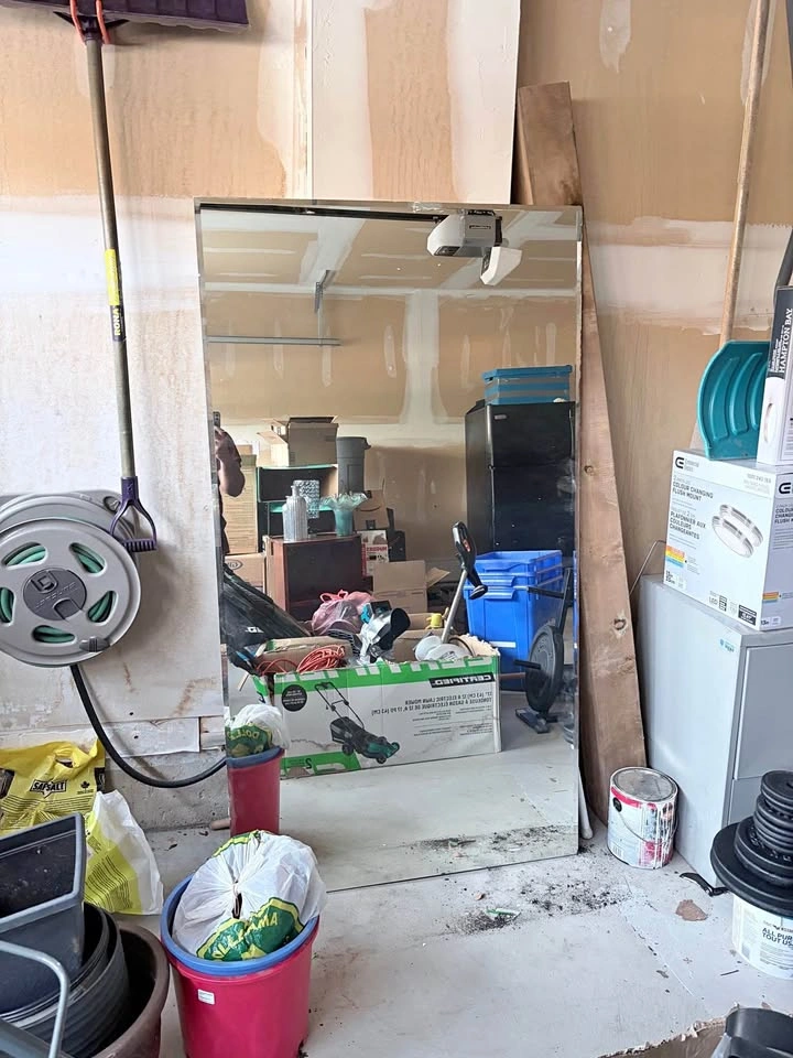 Frameless Mirrors