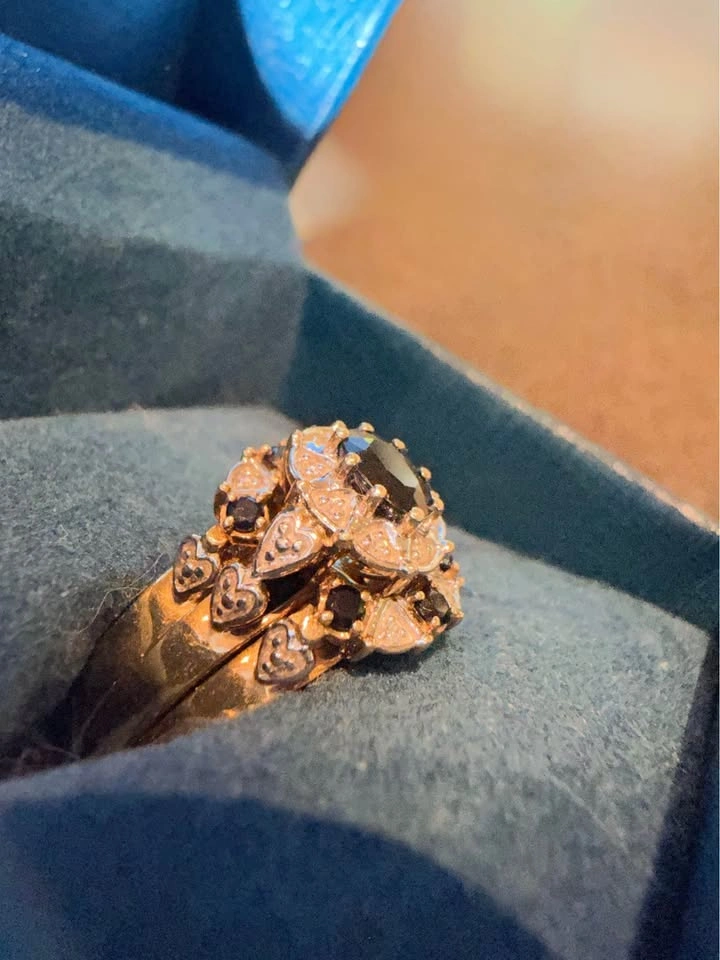 Stunning Diamond & Blue Sapphire 3 Ring Set - photo 4