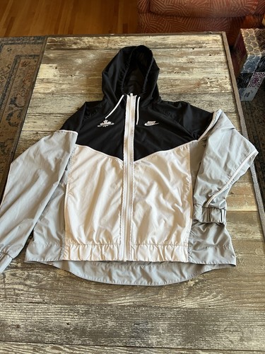 Nike Sportswear Women's Windrunner Windbreaker Jacket XL