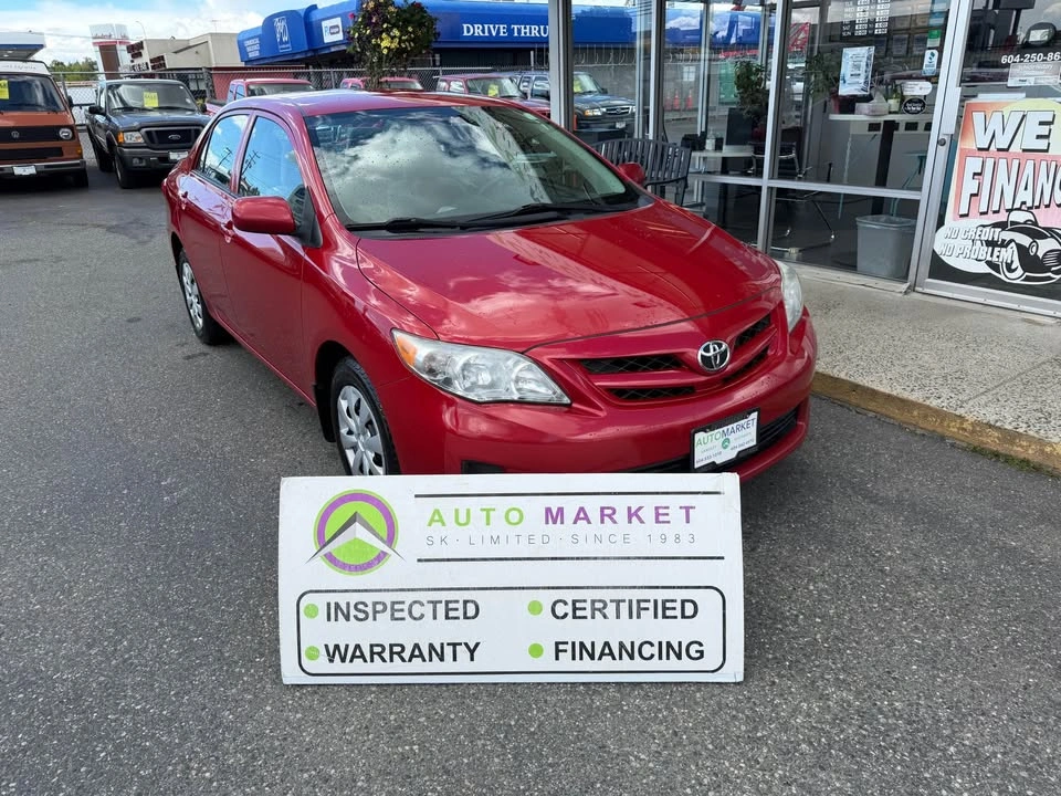2013 Toyota Corolla - Super Clean, Full Service History - photo 3