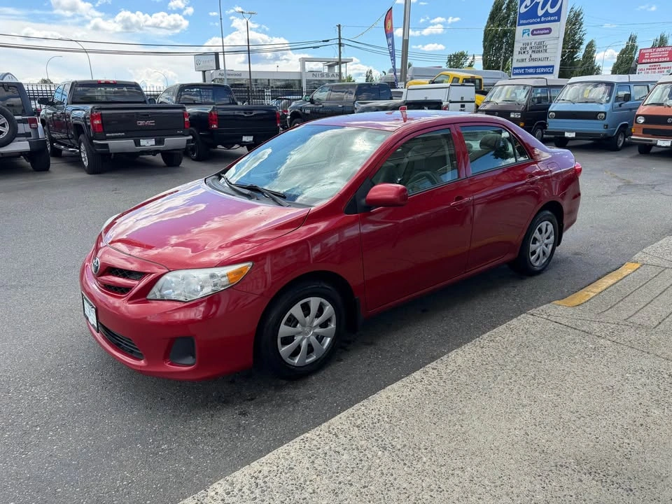 2013 Toyota Corolla - Super Clean, Full Service History - photo 5