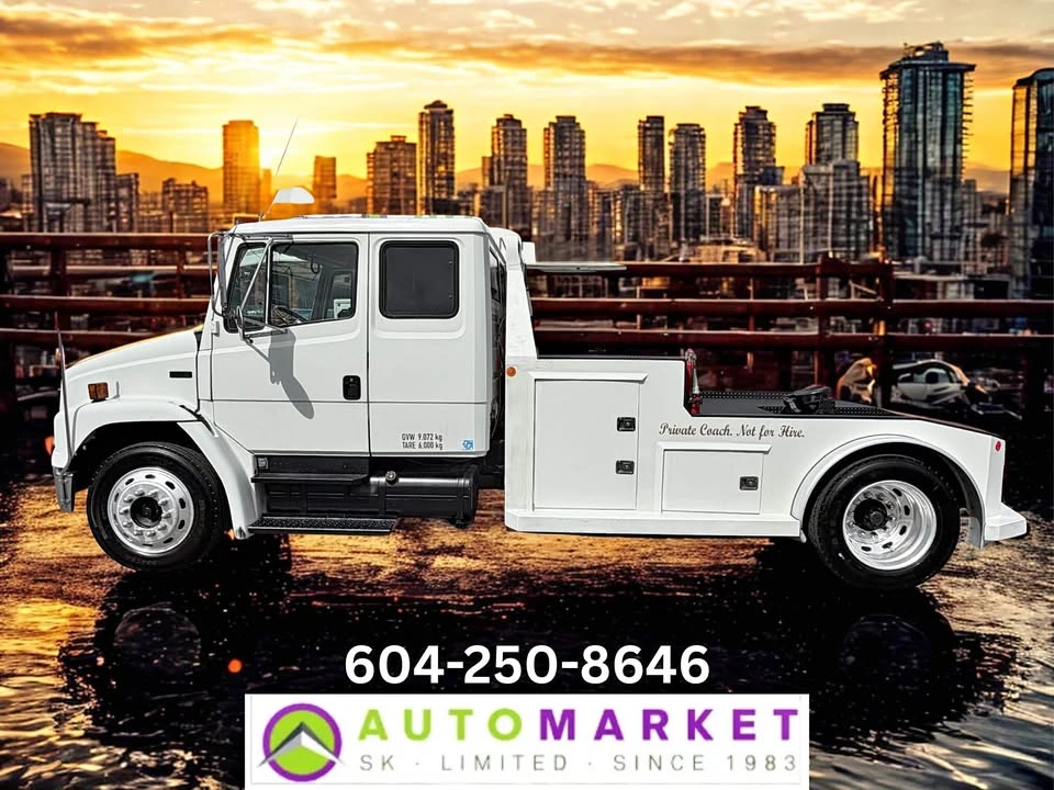 1998 Freightliner FL60 Toy Hauler/Transporter