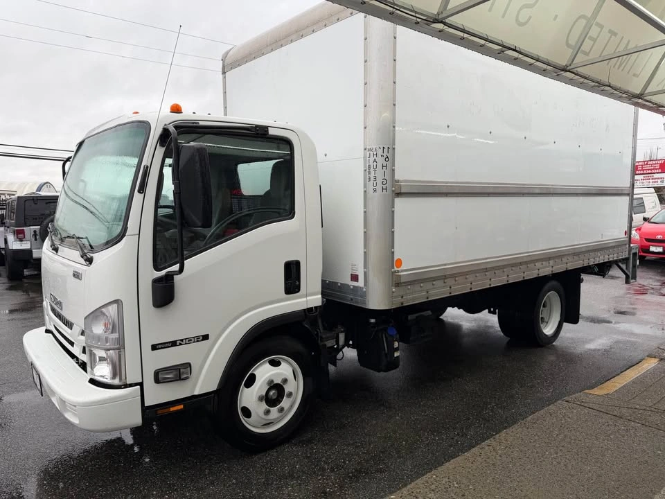 2018 Isuzu NQR 16ft Cube Van with Power Gate - photo 5