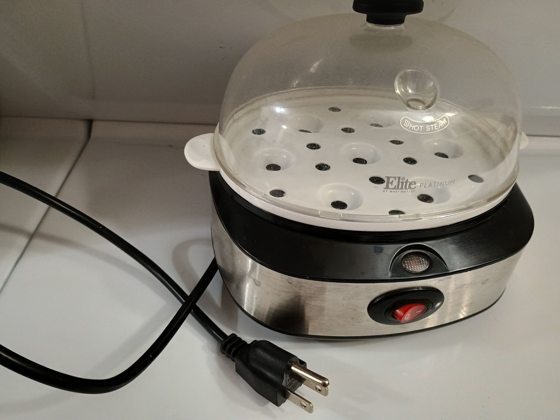 Elite Platinum by Maxi-Matic Egg Cooker