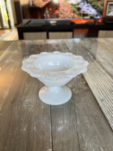 Anchor Hocking Old Colony Lace Milk Glass Pedestal Compote - photo 2