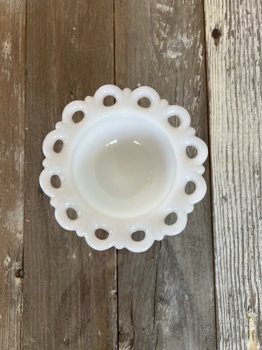 Anchor Hocking Old Colony Lace Milk Glass Pedestal Compote - photo 3
