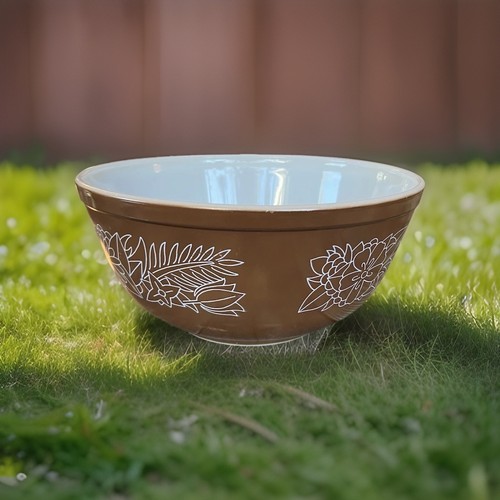 Vintage Pyrex Woodland #403 2.5L Mixing Nesting Bowl Single