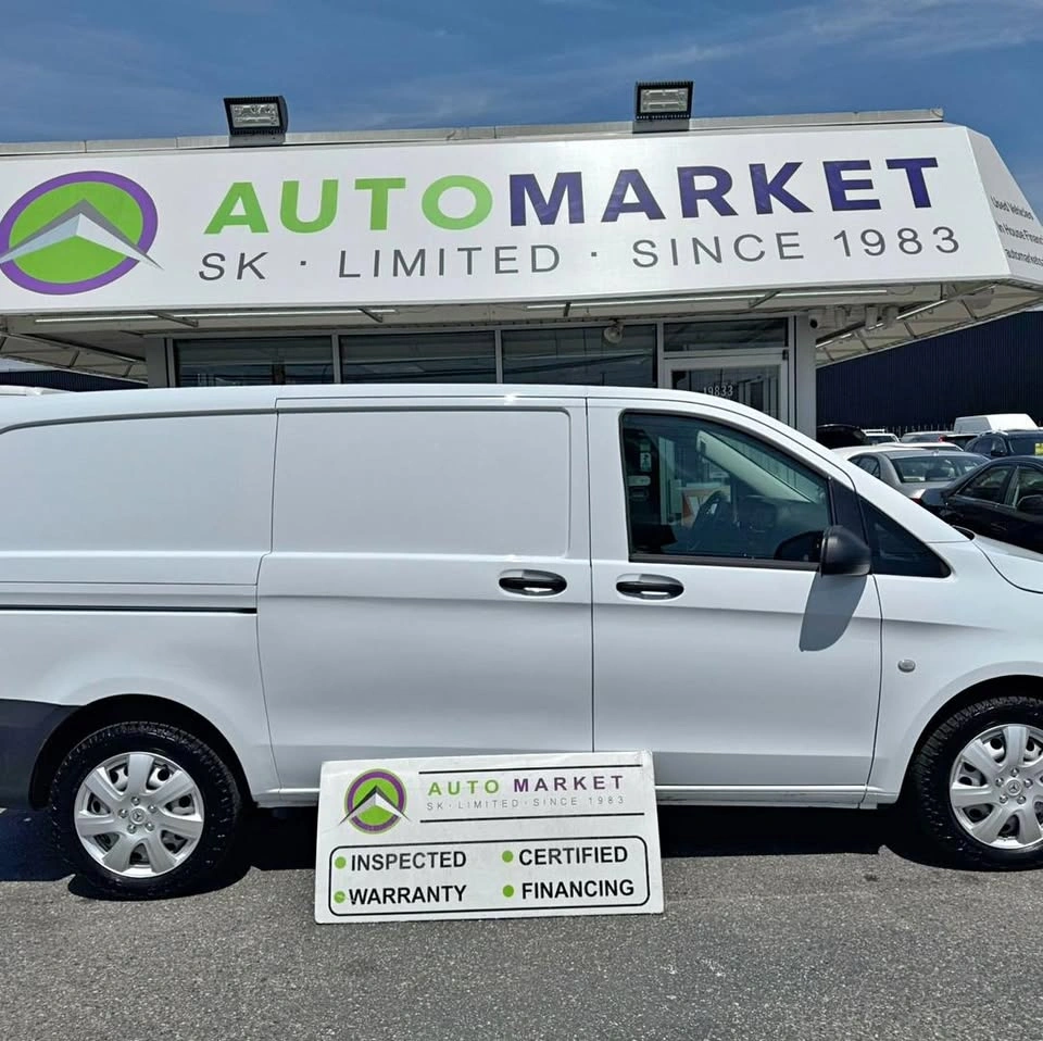 2016 Mercedes-Benz Metris Cargo Van - Low KMs
