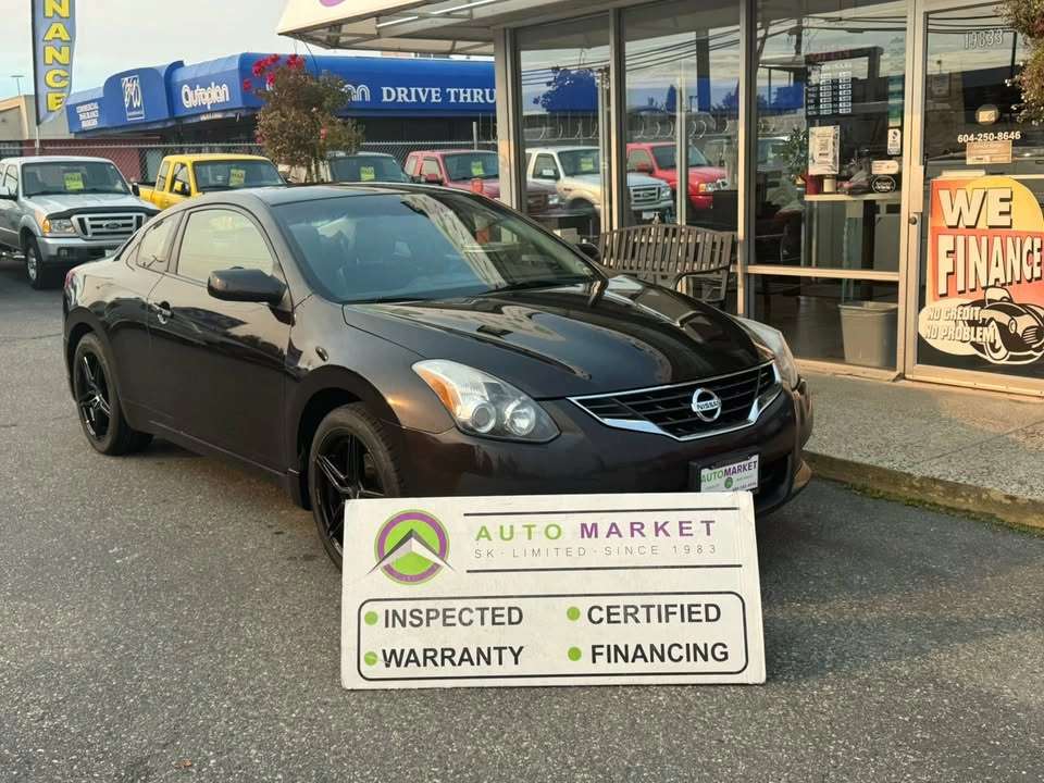 2011 Nissan Altima Coupe - Immaculate, New Rims & Tires - photo 2