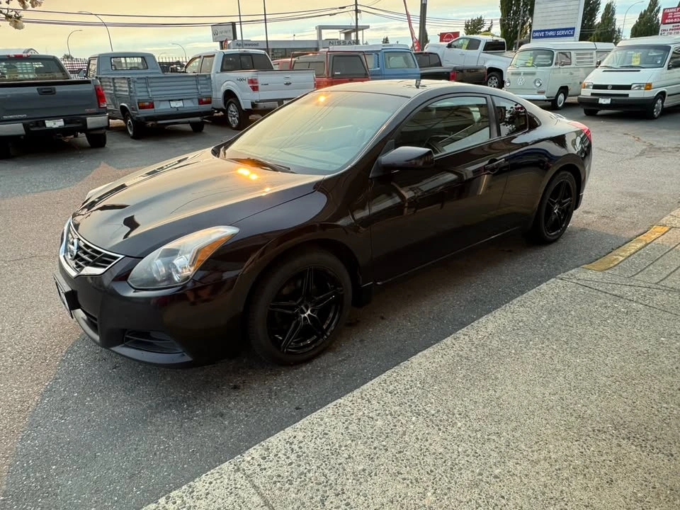 2011 Nissan Altima Coupe - Immaculate, New Rims & Tires - photo 3